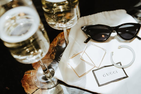 Gucci Sunglasses: A Touch of Luxury for Every Outfit